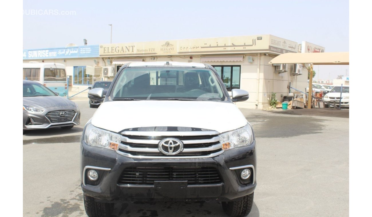 تويوتا هيلوكس Hilux SR5 2.4 diesel