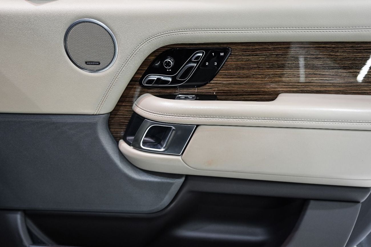 Land Rover Range Rover Supercharged 5.0L Vogue SE LWB, Advanced Driver Assistance Pack, Panoramic Roof, GCC Spec!!