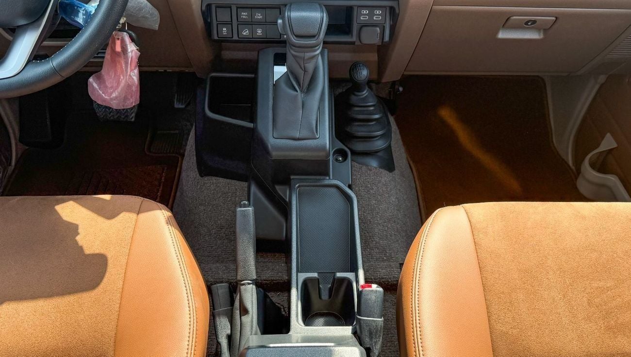تويوتا لاند كروزر 70 TOYOTA LAND CRUISER HARD-TOP (70 SERIES) A/T 4.0L - 2025