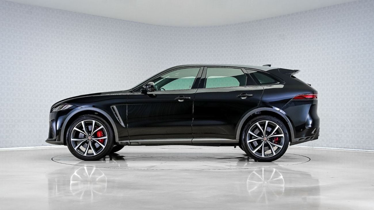 جاكوار F بيس Special Offer | AED 4,807 PM | Super Low KM, Warranty, Service Oct 2028 | F Pace P550 SVR