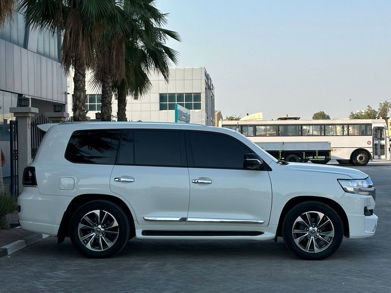 Toyota Land Cruiser VXR V8 2008 محول 2021