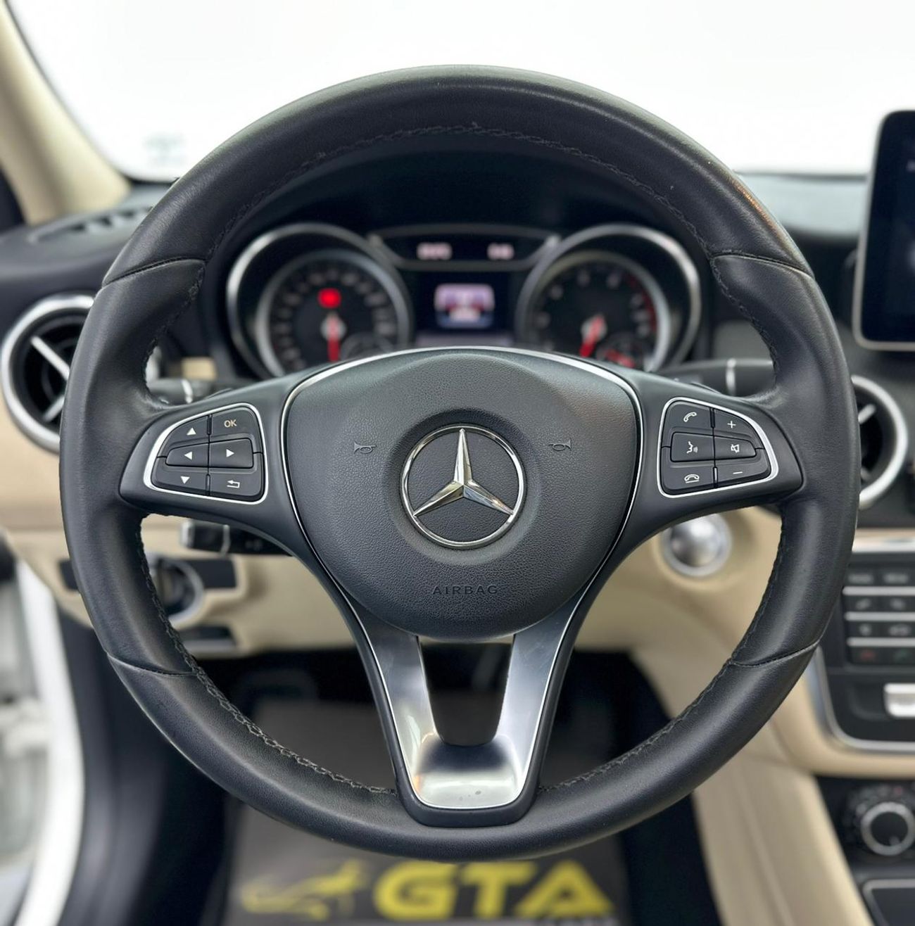 Mercedes-Benz GLA 220 2018 Mercedes-Benz GLA 220 4MATIC, 1 Year Unlimited KM Warranty, GCC