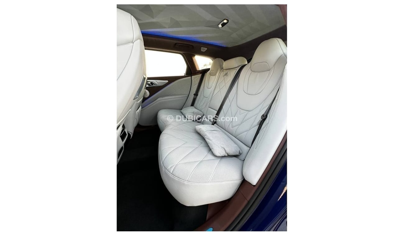 BMW XM BMW XM V8 Plug-in Hybrid AWD 4.4L Twin-Turbo+Electric Motor 2023  GCC ZERO KM Service Contract  Unde