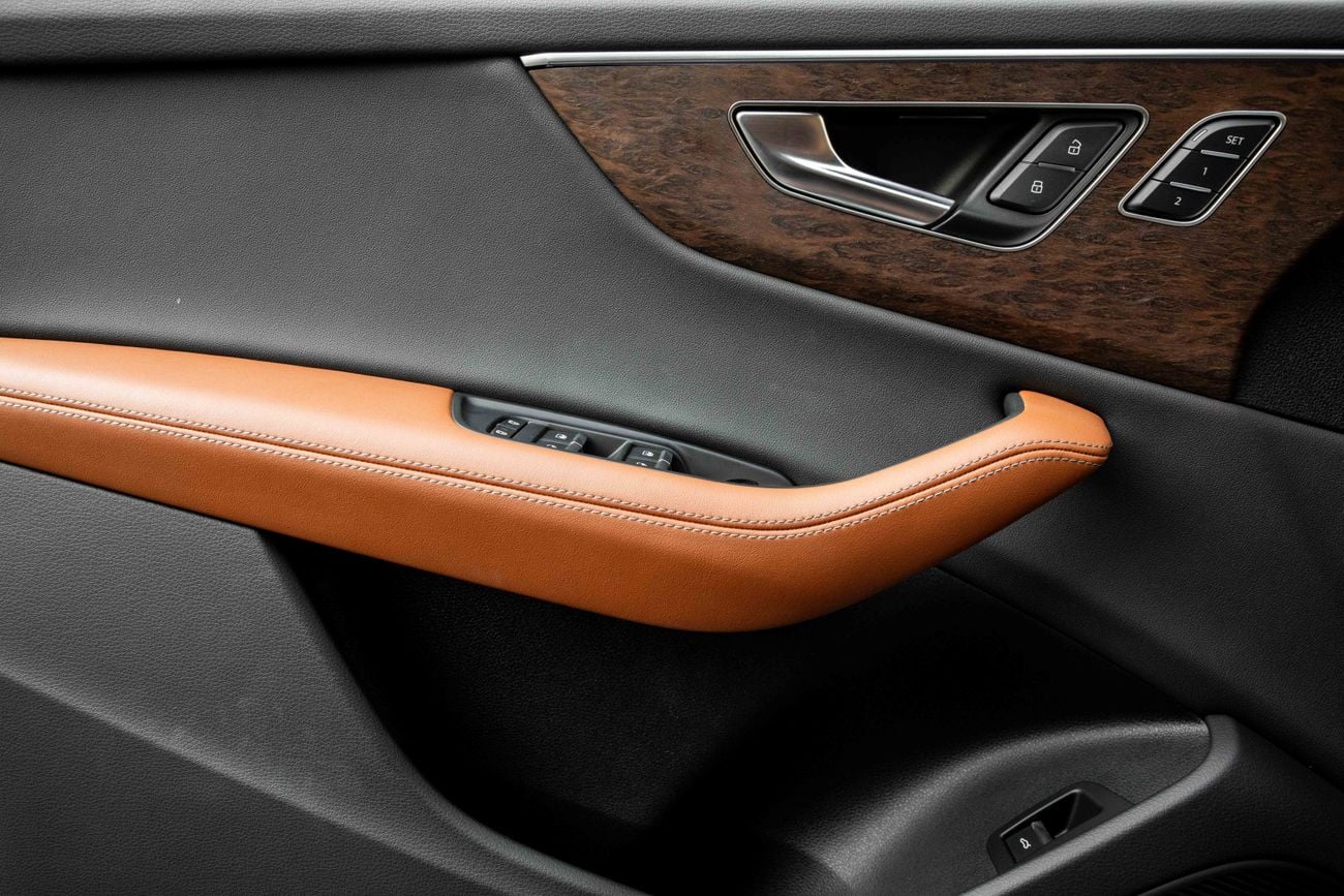 Audi Q8 Luxury Q8 Luxury | 5,582 P.M | 0% Downpayment | Perfect Condition!