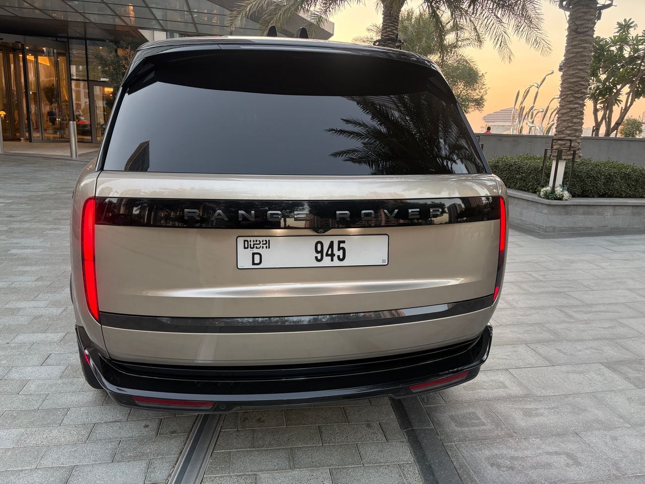 Land Rover Range Rover AUTOBIOGRAPHY LWB P530