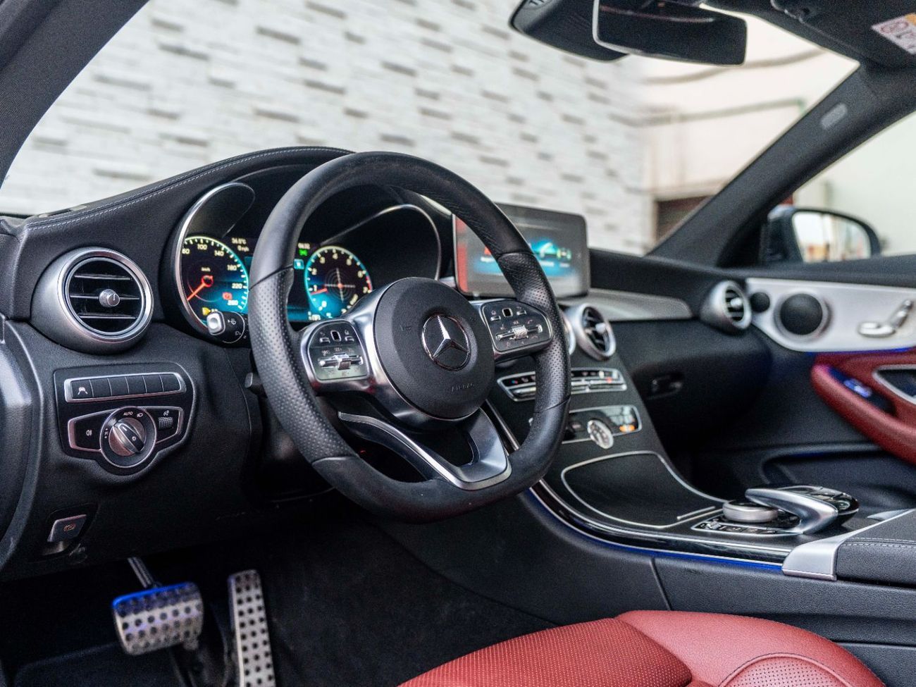 Mercedes-Benz C 200 Premium 2.0L