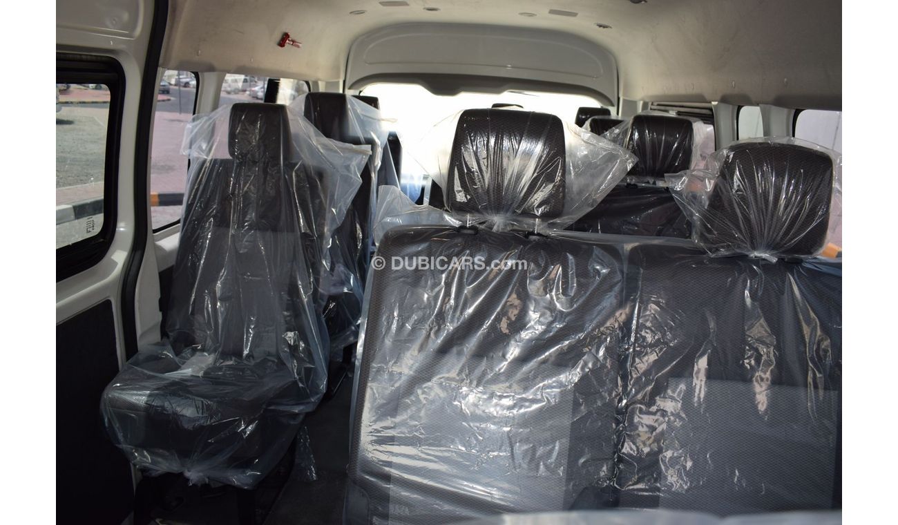 Toyota Hiace GLS - High Roof Toyota Hiace Highroof Bus 13 seater 3.5L, model:2020. Only done 83000 km