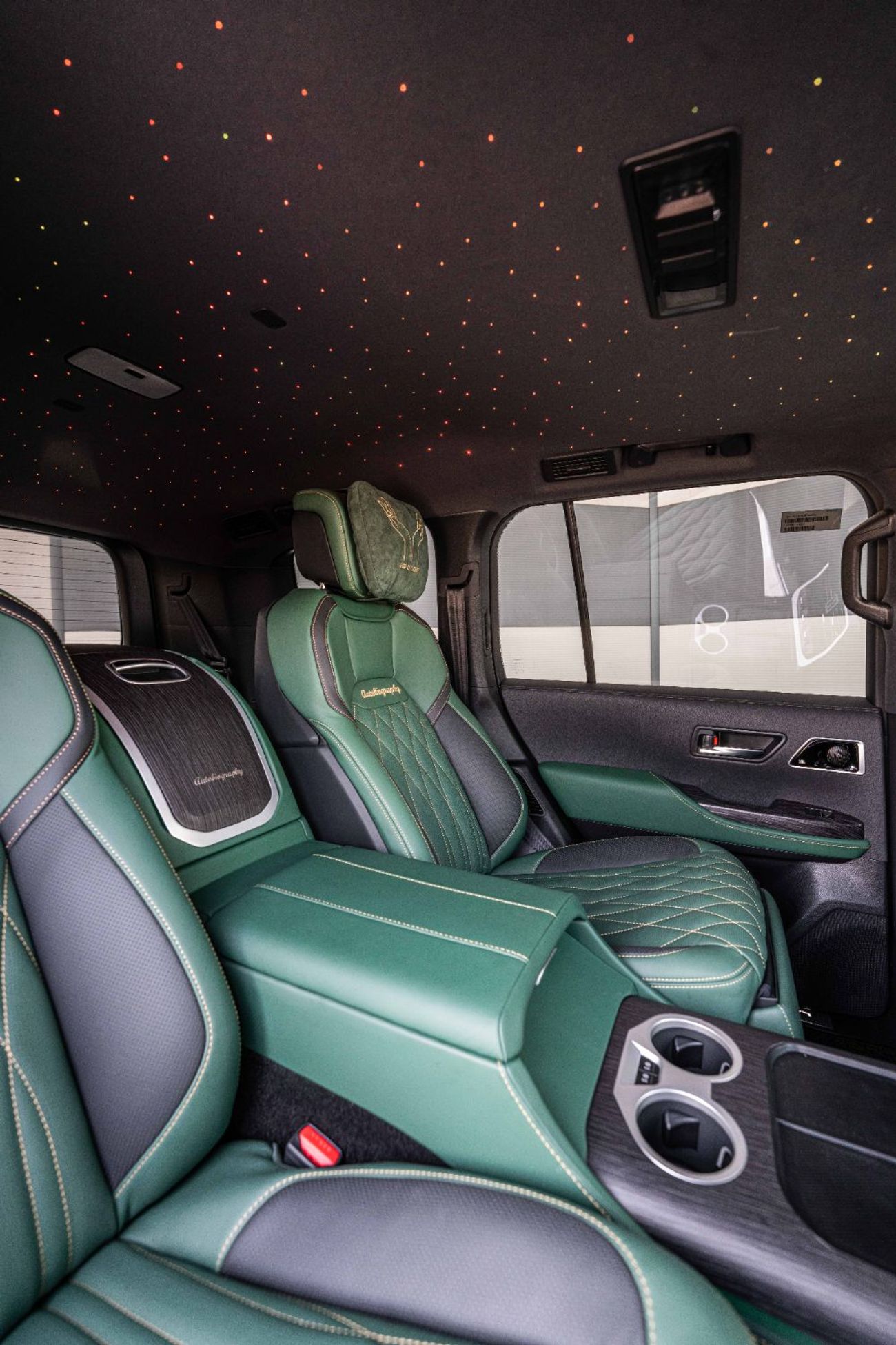 Toyota Land Cruiser 3.3L DIESEL VXR FULL OPTION WITH MBS AUTOBIPGRAPHY VIP SEAT AND ROOF STAR LIGHT