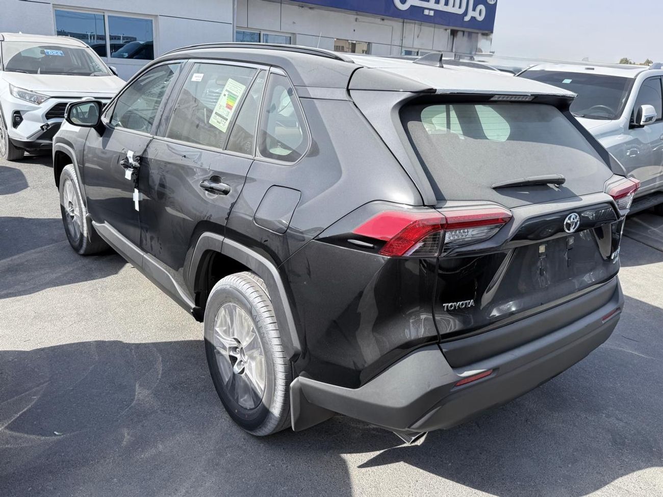 Toyota RAV4 Toyota RAV4 XLE 2.5L 2025 Black (Export Only)