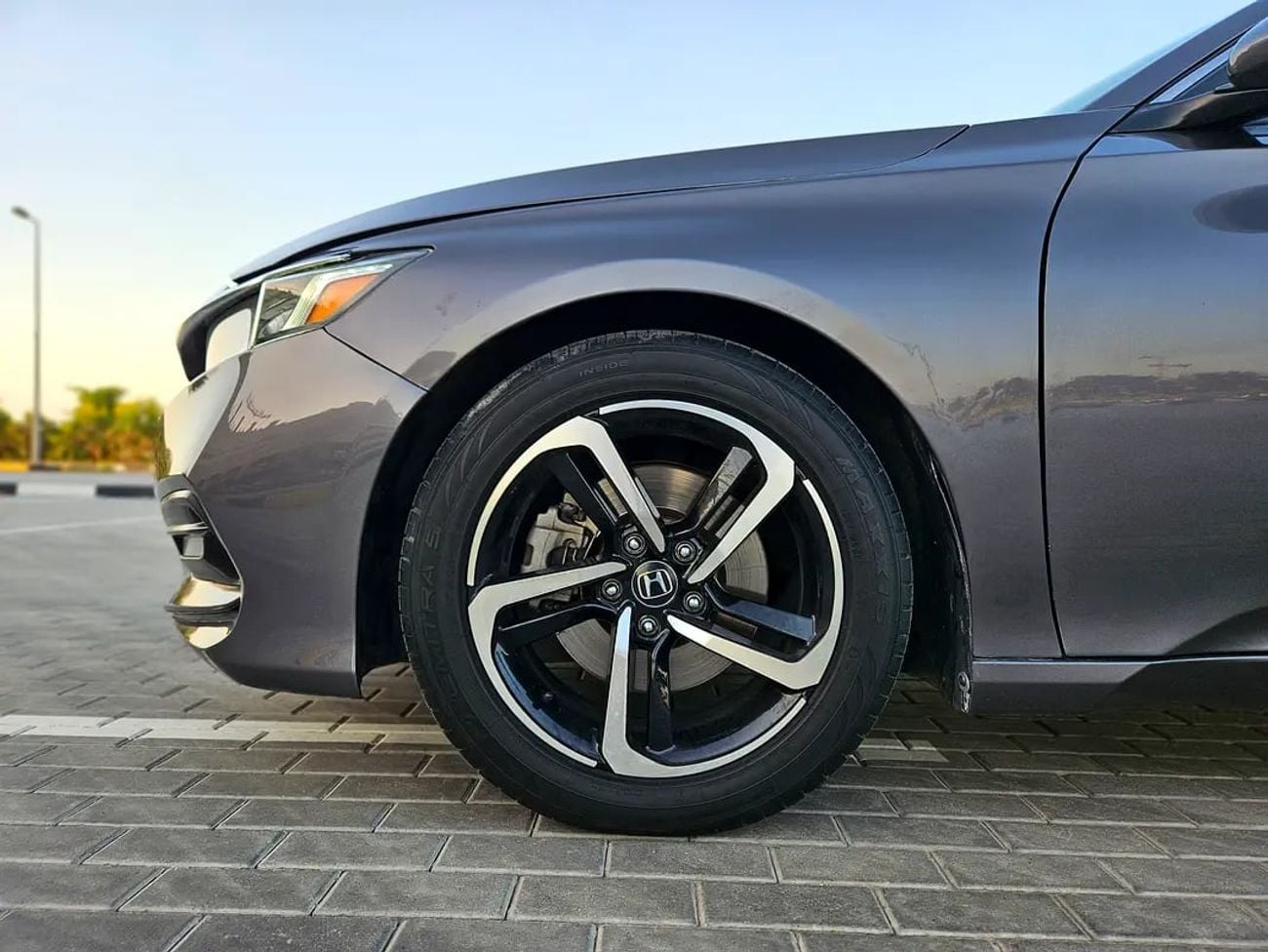 هوندا أكورد Sport US Specs - Low Mileage Pristine Condition Perfect Family Sedan