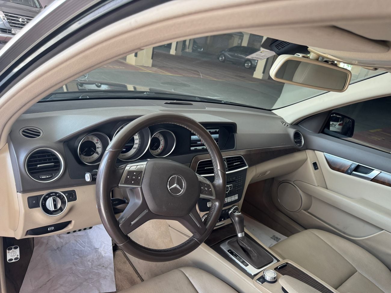 Mercedes Benz C200 ELEGANCE