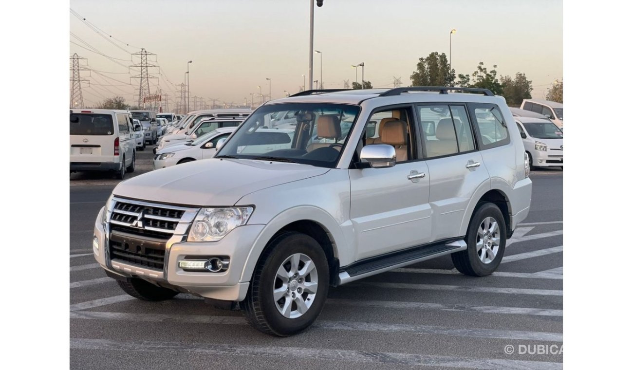 Mitsubishi Pajero 2019 Mitsubishi Pajero GLS 4x4 Sunroof - 100% No Accident / Export Only