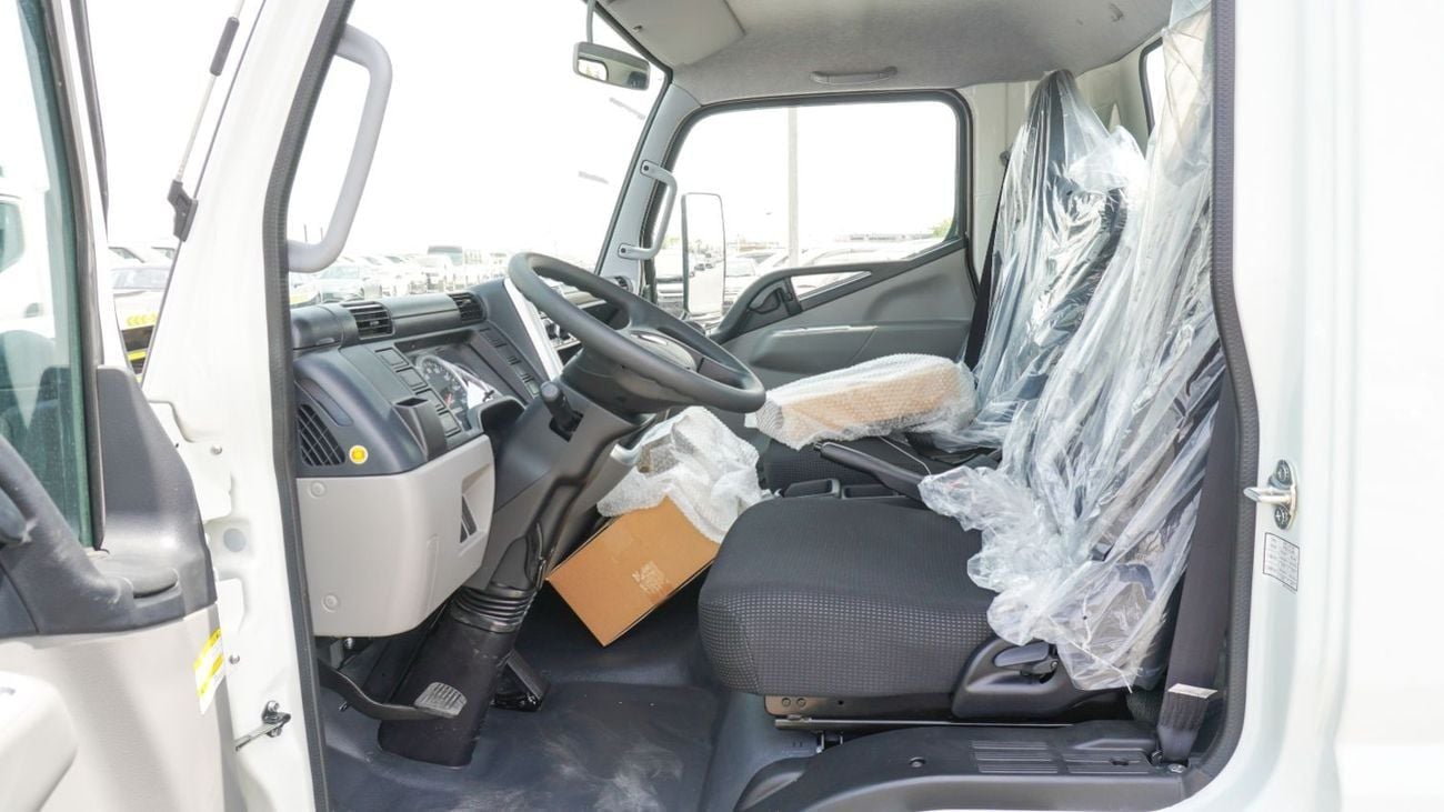 ميتسوبيشي كانتر فان Brand New Mitsubishi Fuso Canter 2026 4.2L M/T |White/Black|CANTERCHASSIS-170-ABS-2T| FOR EXPORT