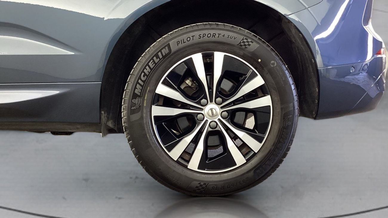 فولفو XC 60 B5 CORE AT | شامل الضمان | 0 ﺪﻔﻋﺓ ﺃﻮﻟﻯ