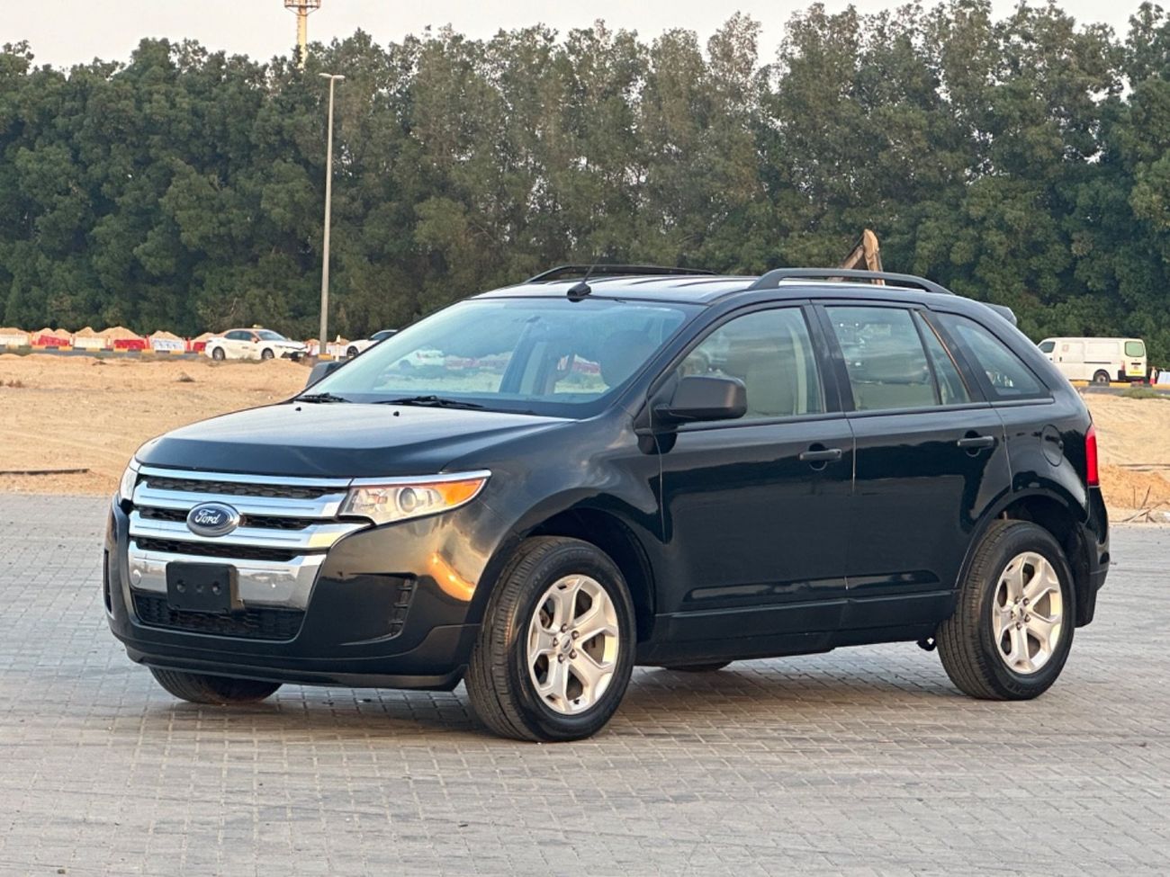 فورد إدج موديل 2014 خليجي حاله ممتازه من الداخل و الخارج