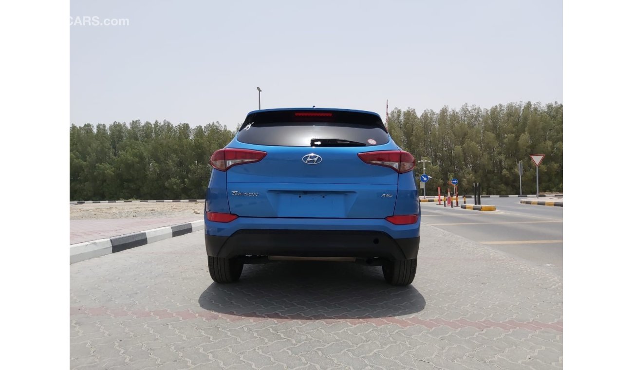 Hyundai Tucson SE - Very Clean Car