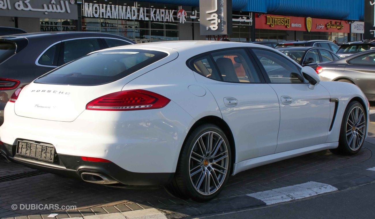 Porsche Panamera S