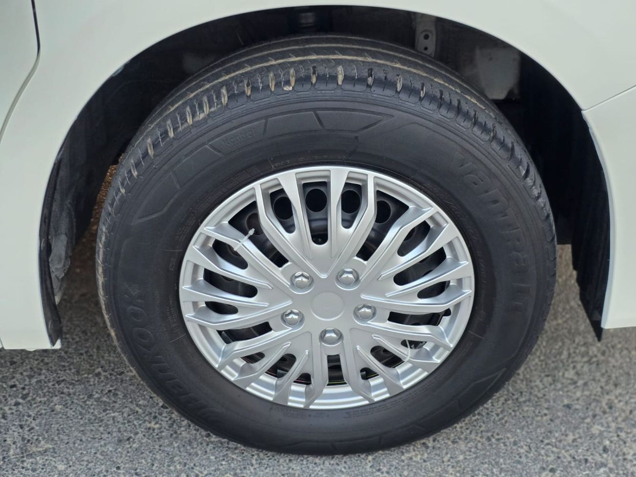 Toyota Hiace 2.8 Diesel Engine - 2WD - RHD