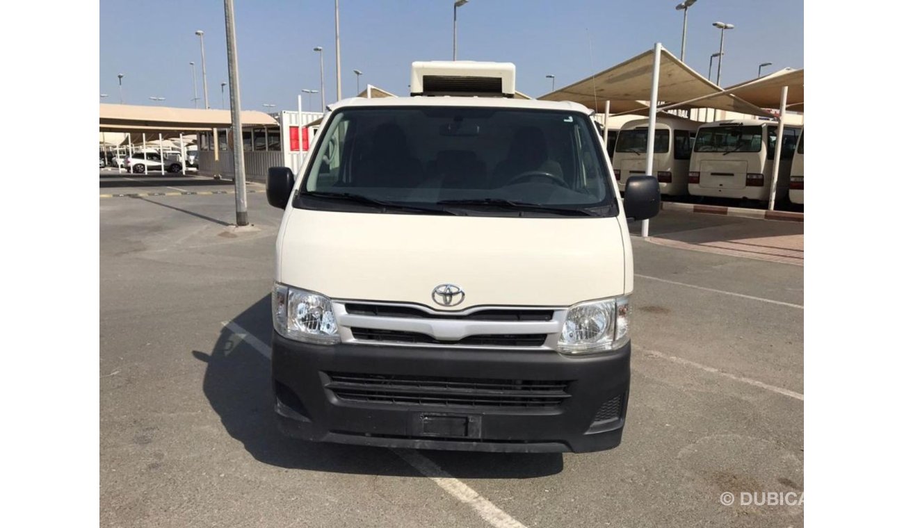 Toyota Hiace Toyota haice 2013 gcc very celen car