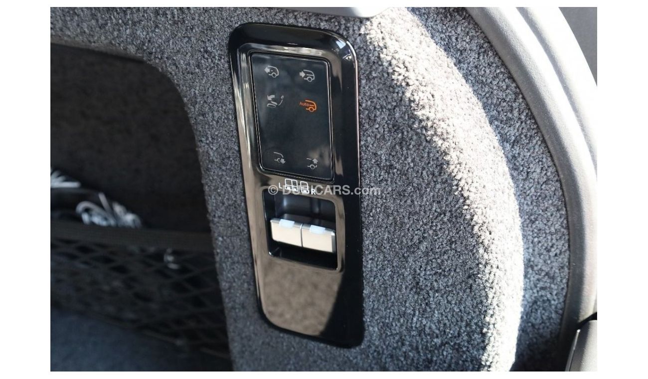 Land Rover Range Rover LAND_ROVER_RANG_ROVER_AUTOBIOGRAGHY_4.4L_2023_FULL_OPTIONS