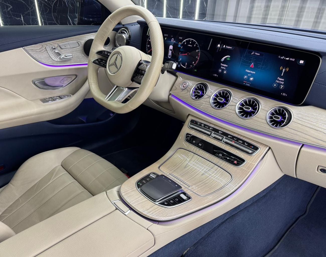 Mercedes Benz E 200 Coupe 2.0 L