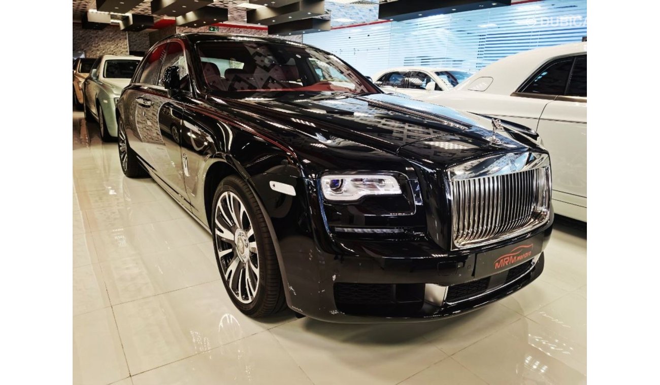 Rolls-Royce Ghost 2019 Zero Miles, Starlight roof lining