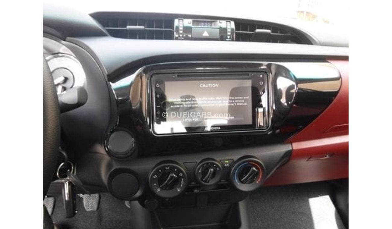 Toyota Hilux 2.7 L , 4x2 ,manual