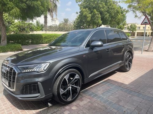Audi Q7 55 TFSI quattro S-Line 3.0L