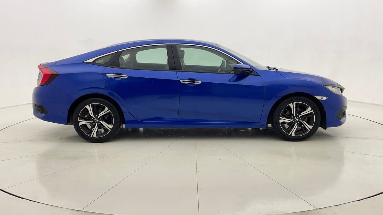 هوندا سيفيك LX SPORT 1.6 | بدون دفعة مقدمة | اختبار القيادة في المنزل