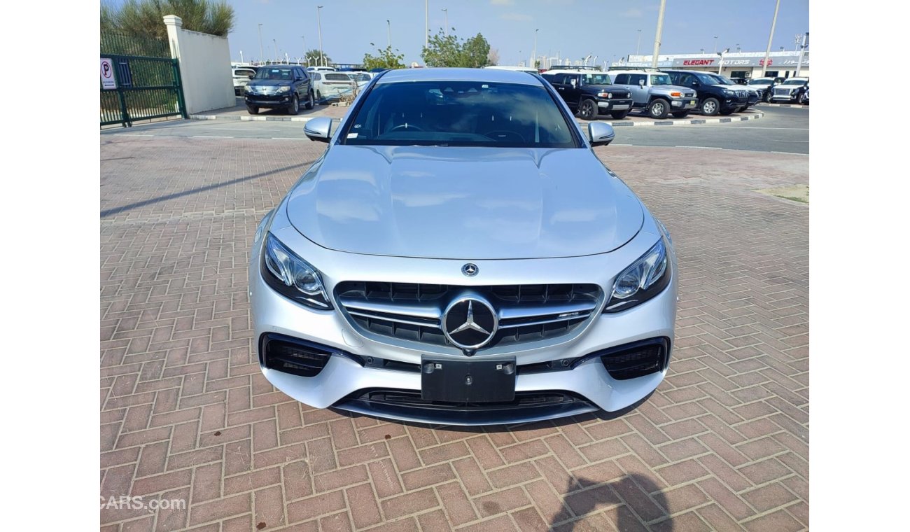 مرسيدس بنز C 63 AMG Std