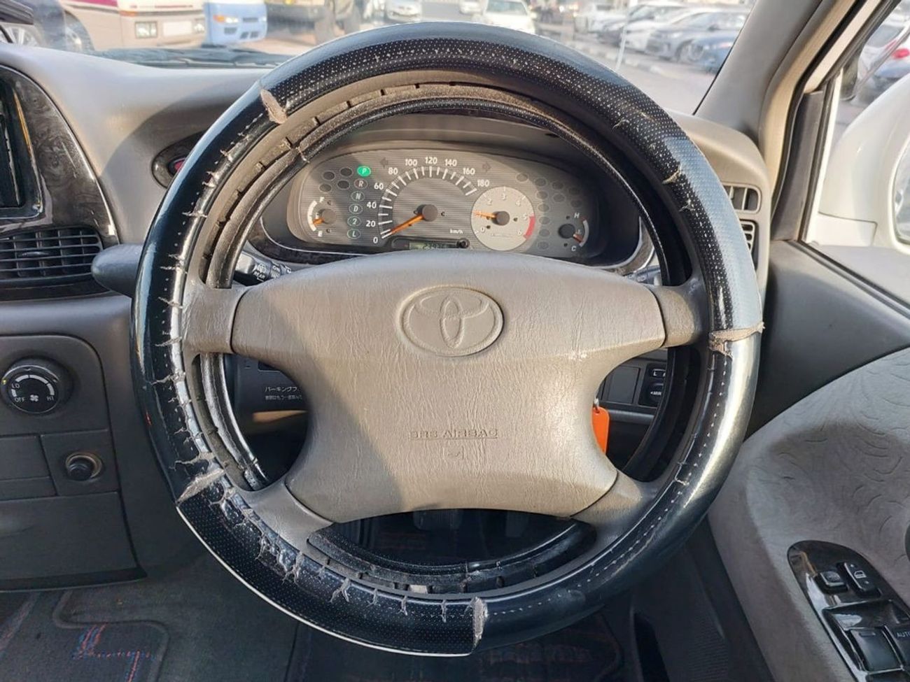 Toyota Lite Ace TOYOTA LITEACE NOAH VAN RHD 1999 MODEL 2.2 L DIESEL AUTOMATIC(PM25262)