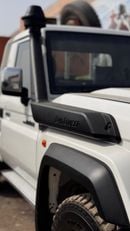 تويوتا لاند كروزر بيك آب Toyota landcruise pickup single cab 2018Model upgrade 2024 Model 4.2 1HZ v6 Engine Colour white Tran