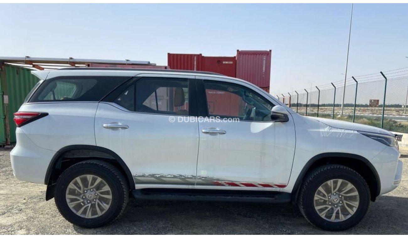 Toyota Fortuner TOYOTA FORTUNER 2.8L DSL  4/4 FULL OPTION 2023