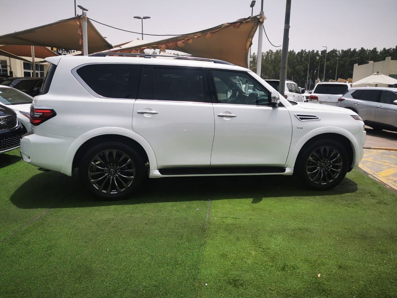 Nissan Armada Platinum