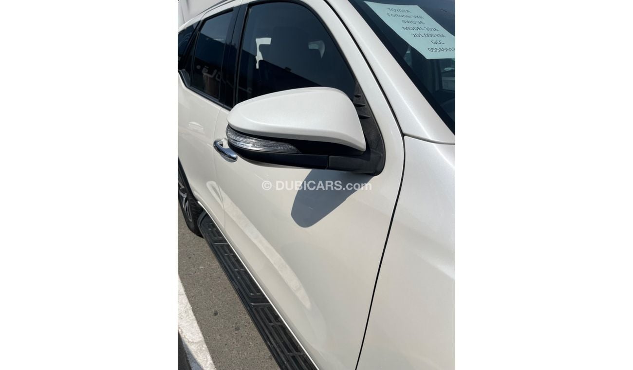 تويوتا فورتونر VXR