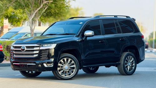 Toyota Land Cruiser SAHARA | MODIFIED TO LC300 | SUNROOF | PUSH START | POWER & MEMORY SEATS | 4.5L DIESEL | AUTO | COOL