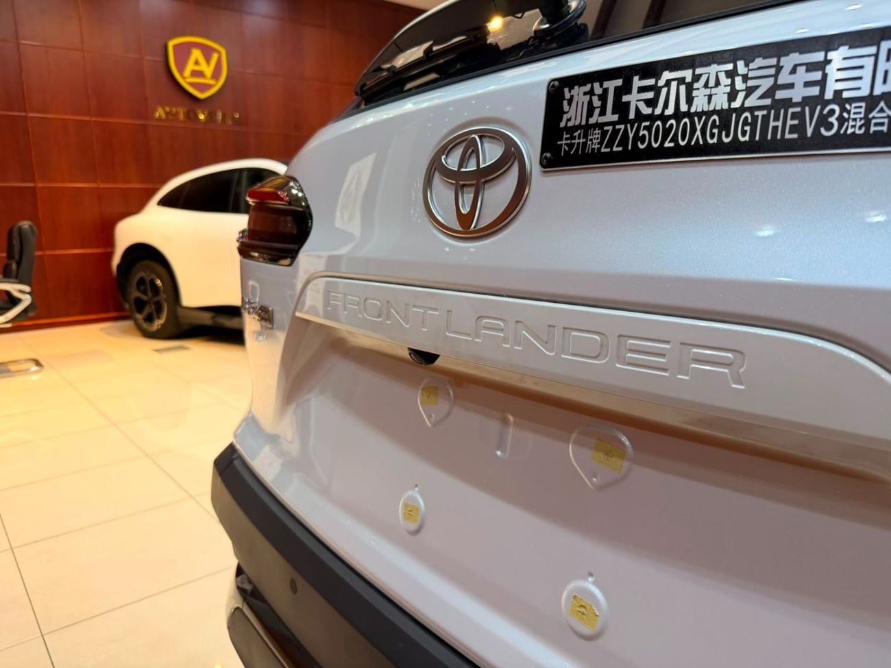 Toyota Frontlander Luxury STD