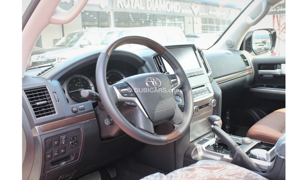 Toyota Land Cruiser VXR V8 5.7, GCC , UNDER WARRANTY FROM LOCAL DEALER (Inclusive VAT)