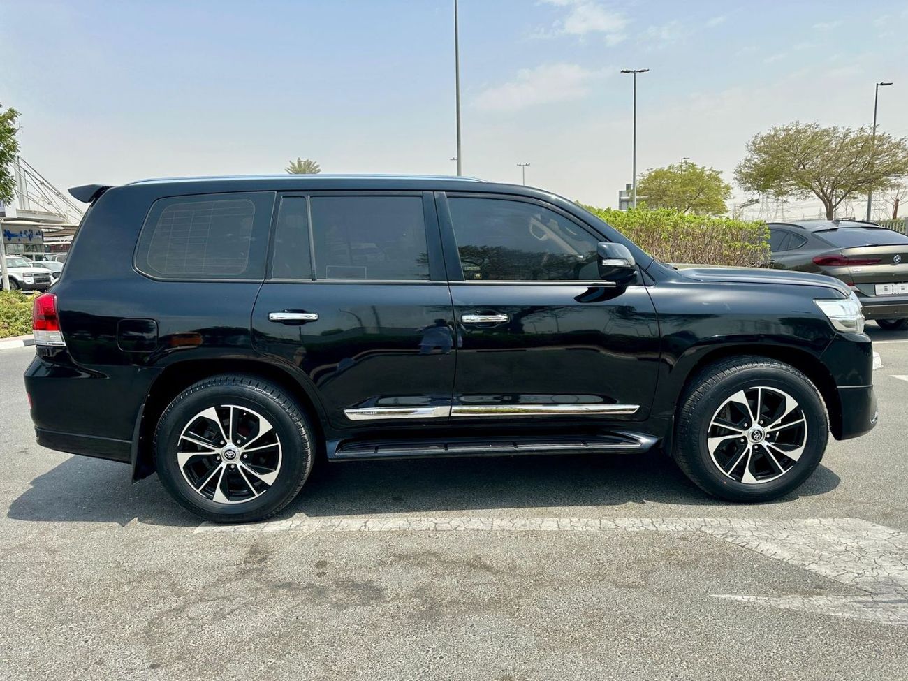 تويوتا لاند كروزر Toyota landcruise 2018Model Engine 4.0 petrol v6 colour Black Transmission Automatic Interior.Begie 