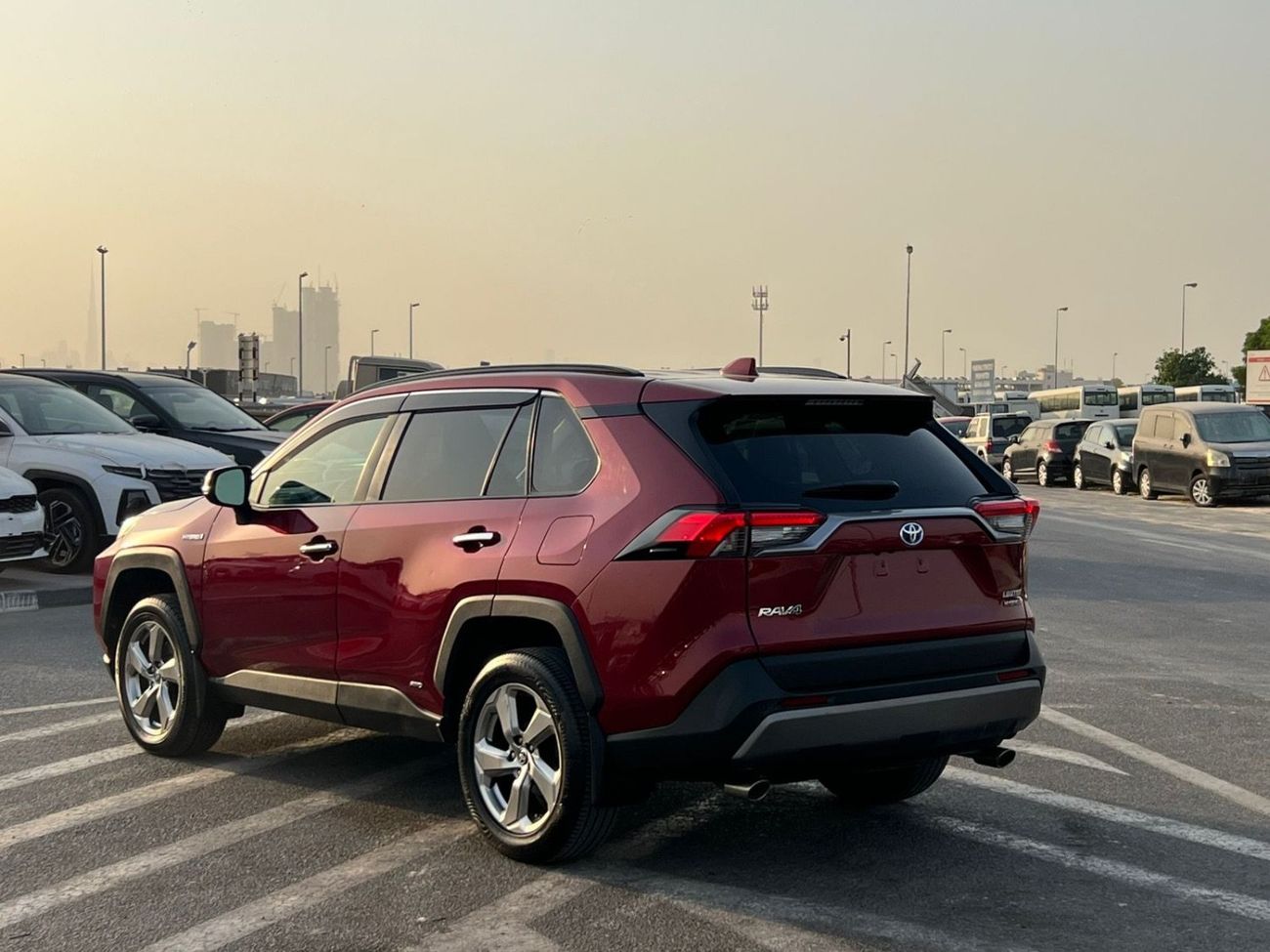 Toyota RAV4 2021 Hybrid Limited Full Option - 2.5L V4- 4x4 AWD - 360* 5 Cam - Radar & Sensors