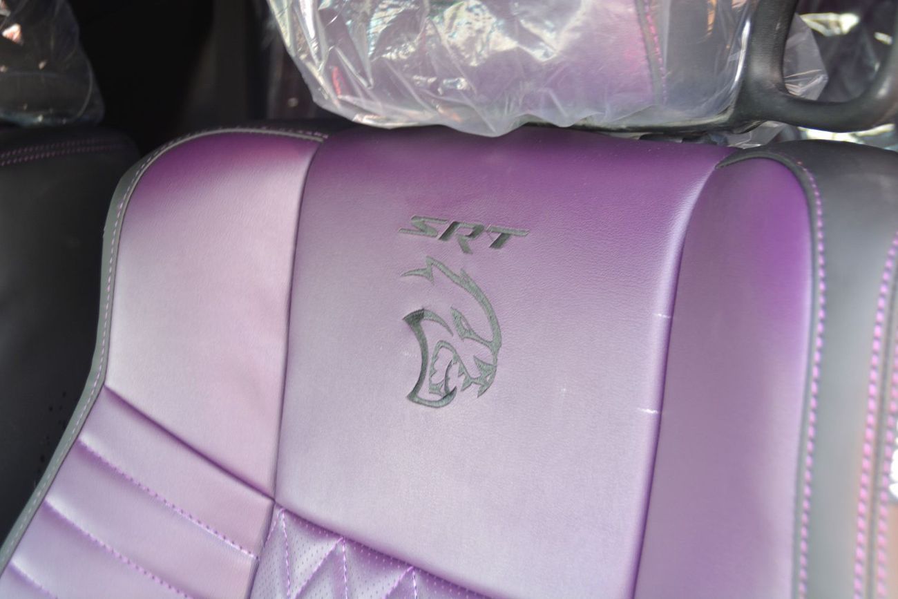 Dodge Challenger R/T Scat Pack 6.4L PURPLE BLACK MONSTER