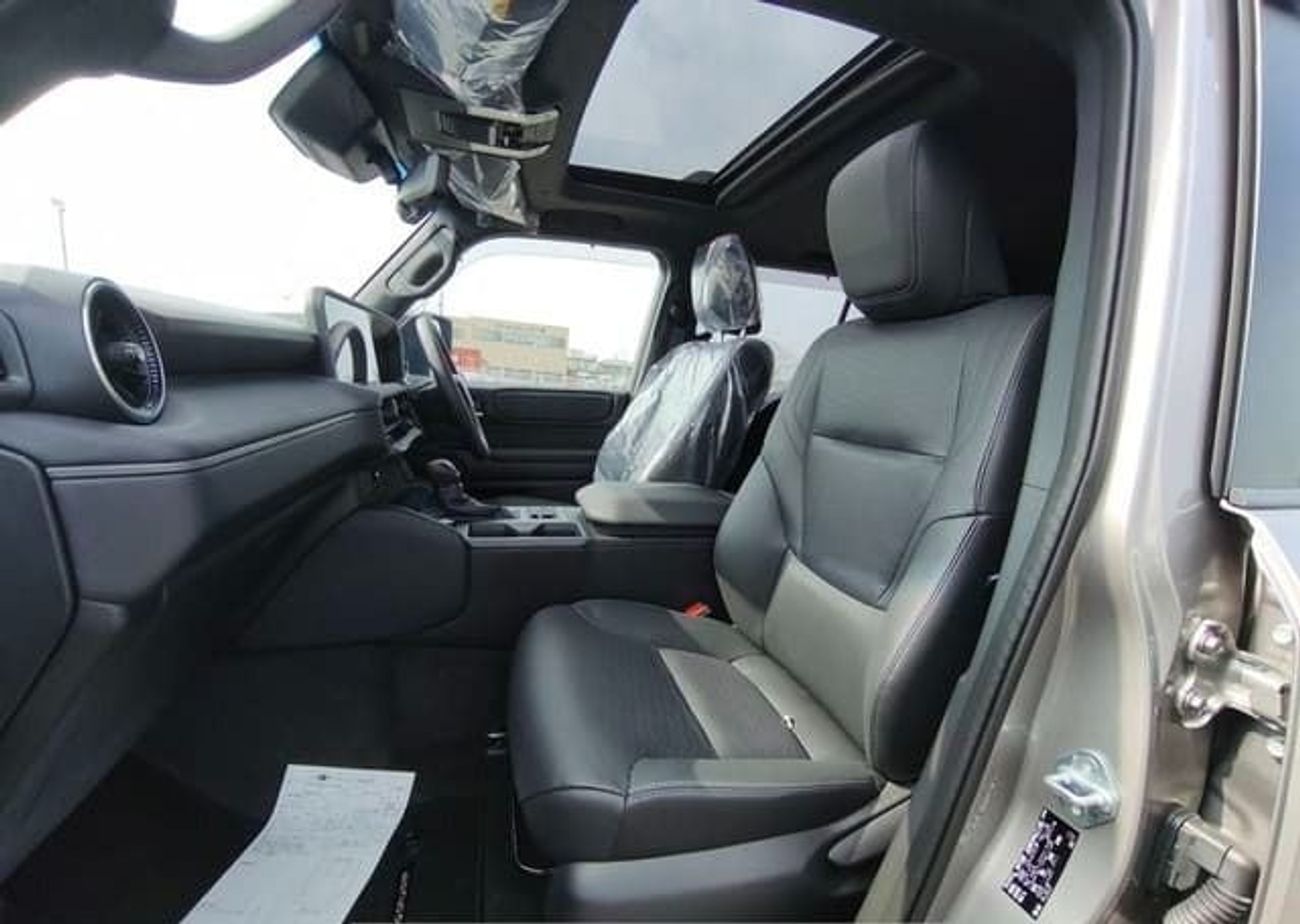 تويوتا لاند كروزر TOYOTA LAND CRUISER SUV RHD 2025 MODEL 2.6 L PETROL AUTOMATIC(PM21726)