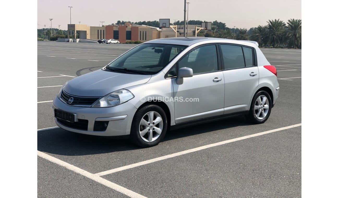 نيسان تيدا موديل 2012 خليجي فل مواصفات فتحه سقف مالك واحد من الوكاله مفتاحين فل مواصفات فتحه سقف