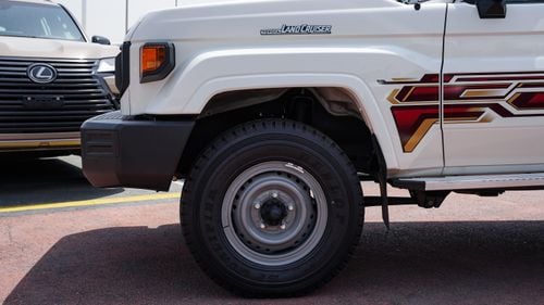 Toyota Land Cruiser Pickup 70