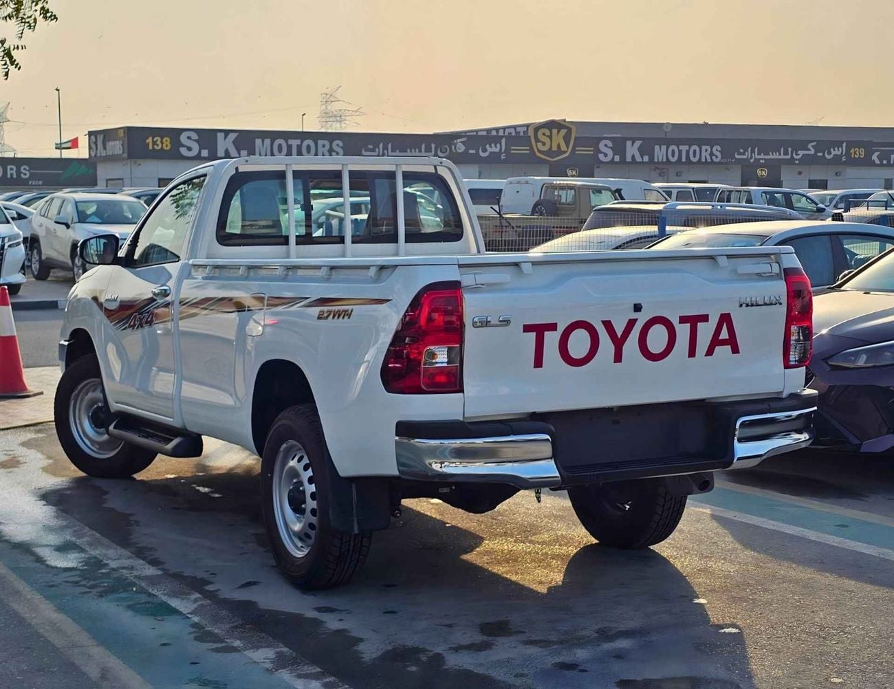 Toyota Hilux GLSG SINGLE CABIN || 2.7L PETROL M/T 4WD / CHROME BUMPERS / DVD+CAMERA (CODE # GLS-G-SC)