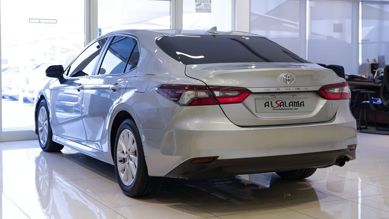 Toyota Camry LE STD 2.5L (204 HP)