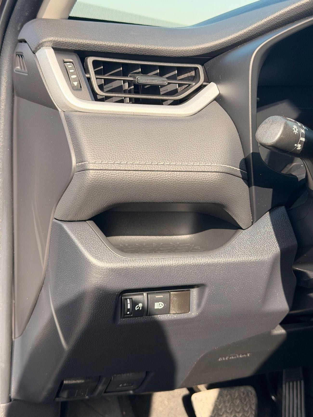 Toyota RAV4 XLE full option