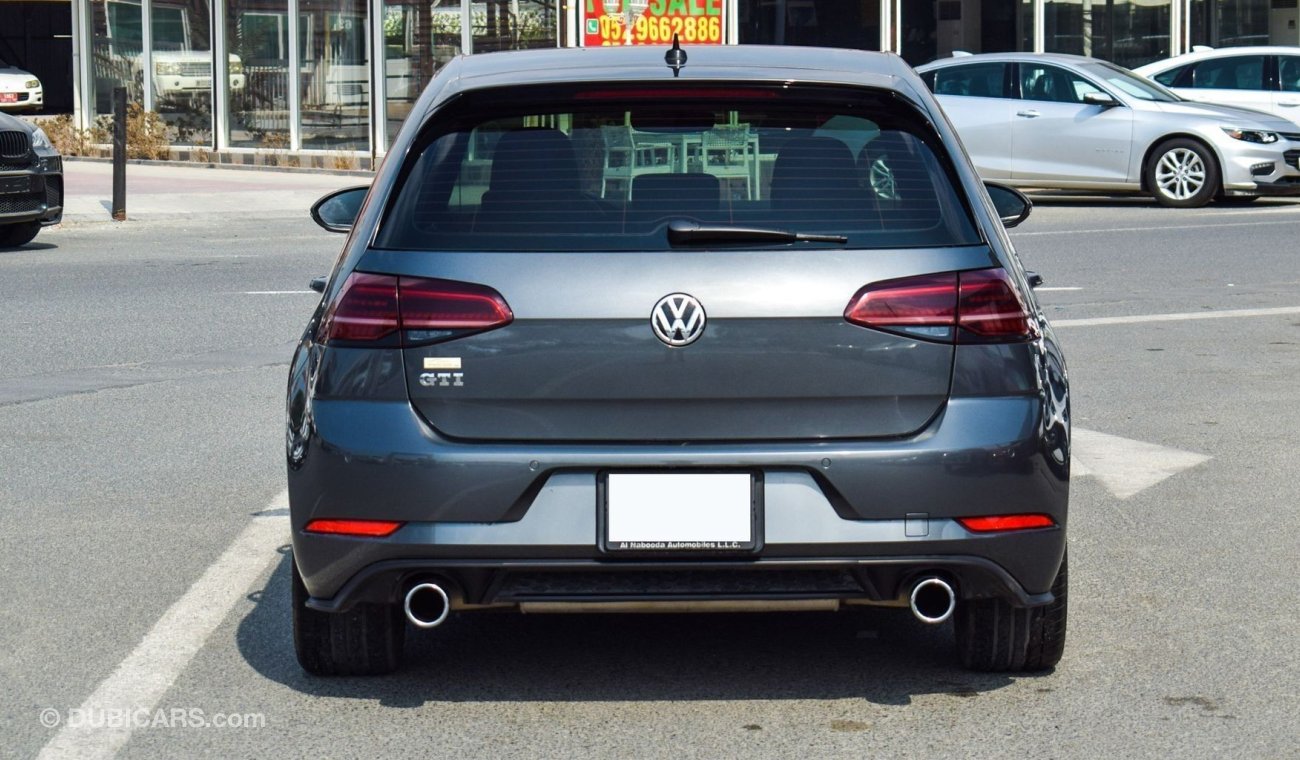 Volkswagen Golf GTI