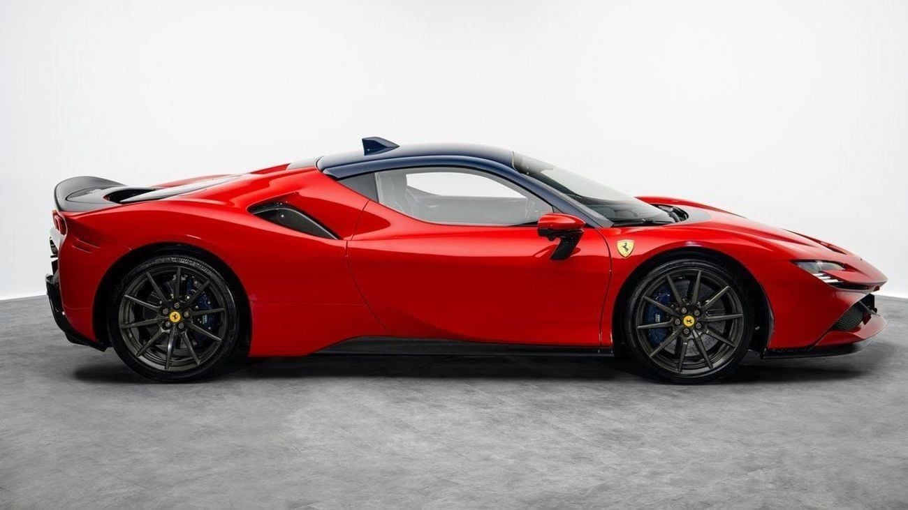 Ferrari SF90 STRADALE Tailor Made Ispirazioni 1 of 1 -  2022 - GCC - Under Service Contract