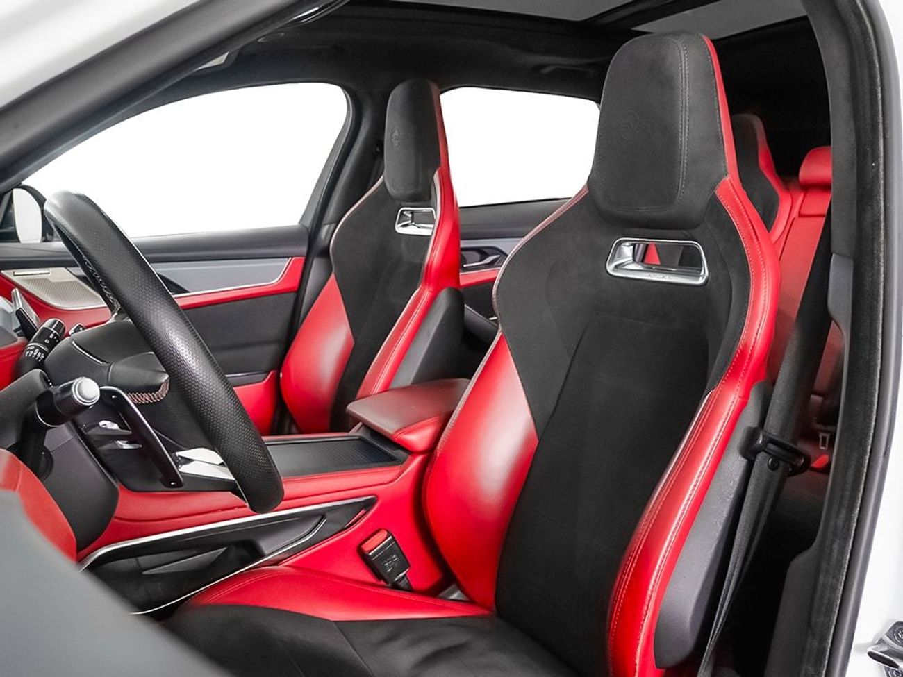 Jaguar F Pace SVR 5.0L